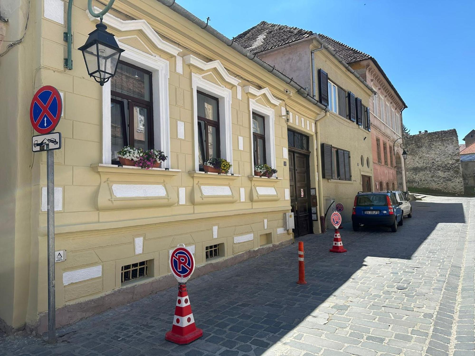 Albert Residence With Complimentary Parking Brașov Exterior foto